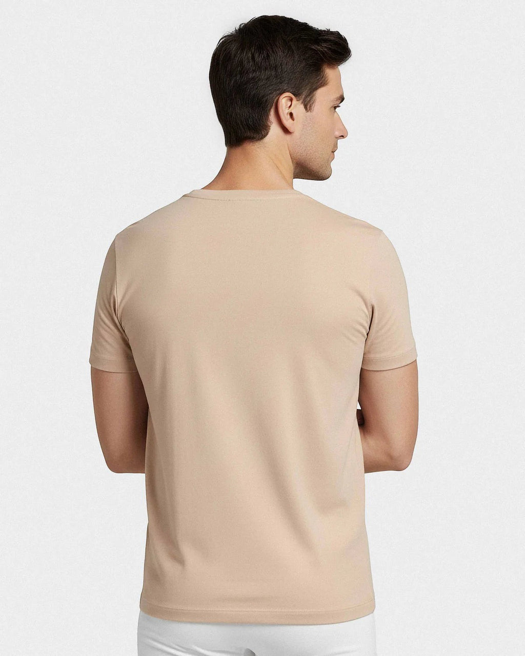 Maison Sarava men's beige V-neck t-shirt made from cotton and viscose with Outlast® technology for temperature regulation.