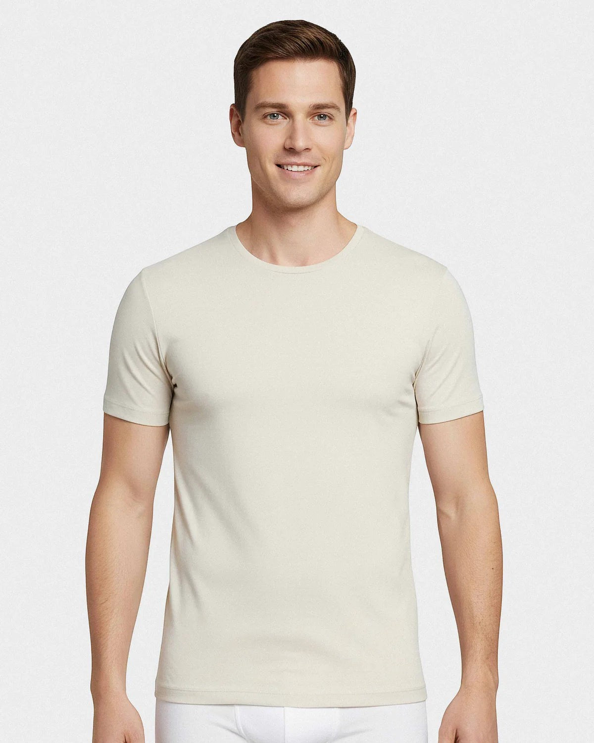 Maison Sarava men's short-sleeved round neck t-shirt in light beige, made from premium Merino wool and Lyocell.