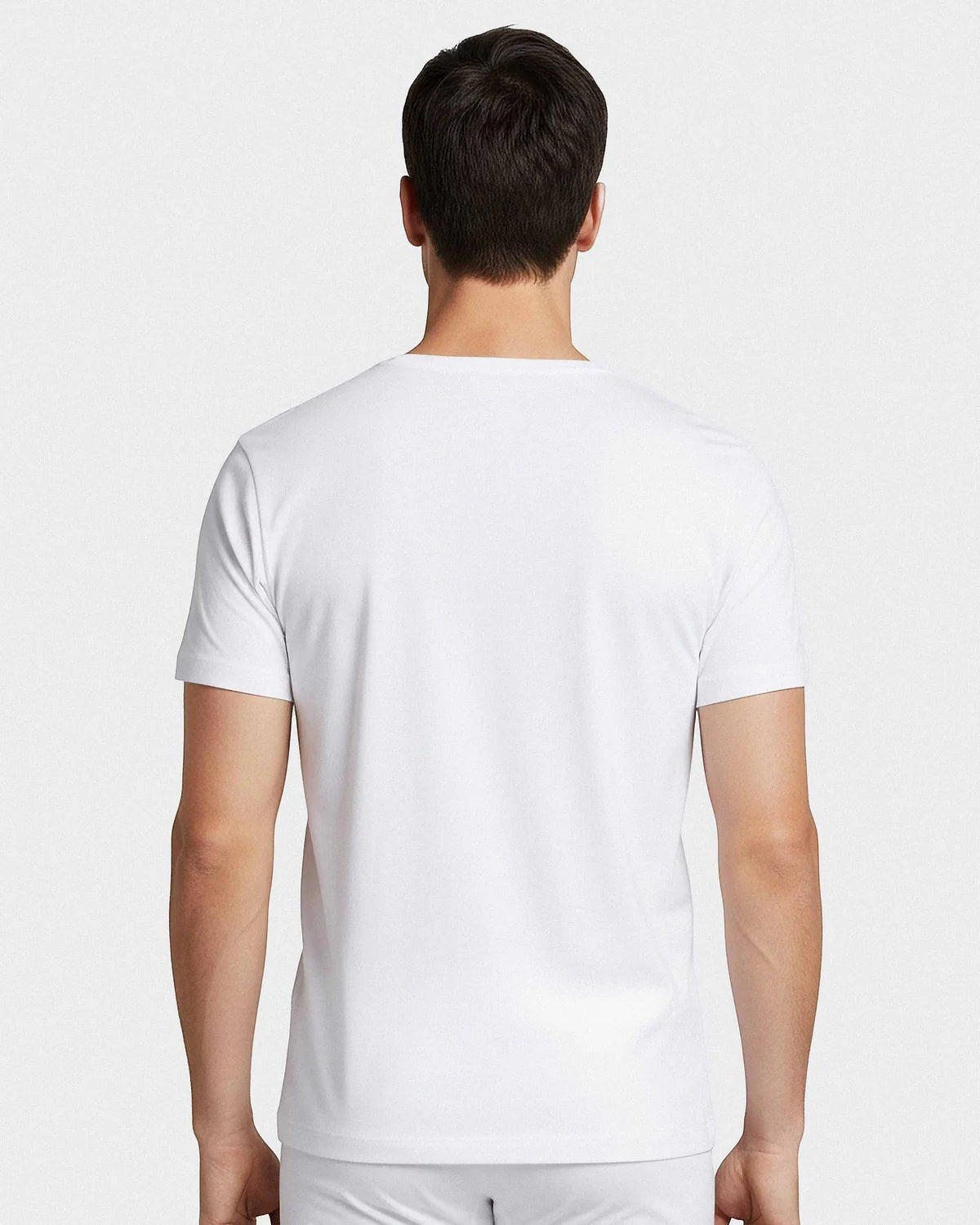 Maison Sarava men's white V-neck t-shirt made from cotton and viscose with Outlast® Adaptive Comfort® technology.