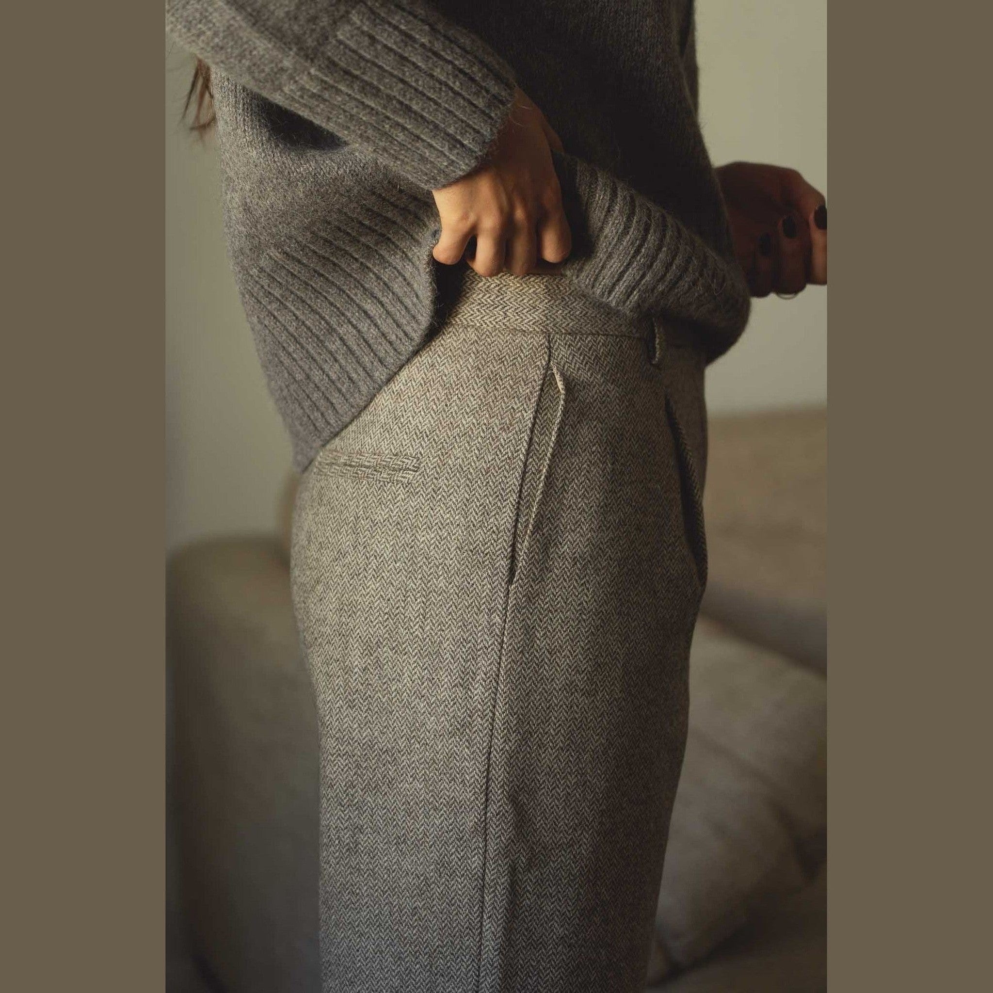 Women's Zoe Wool Pleated Trousers — Naz 100% Wool, Made in Portugal | Maison Sarava Canada
