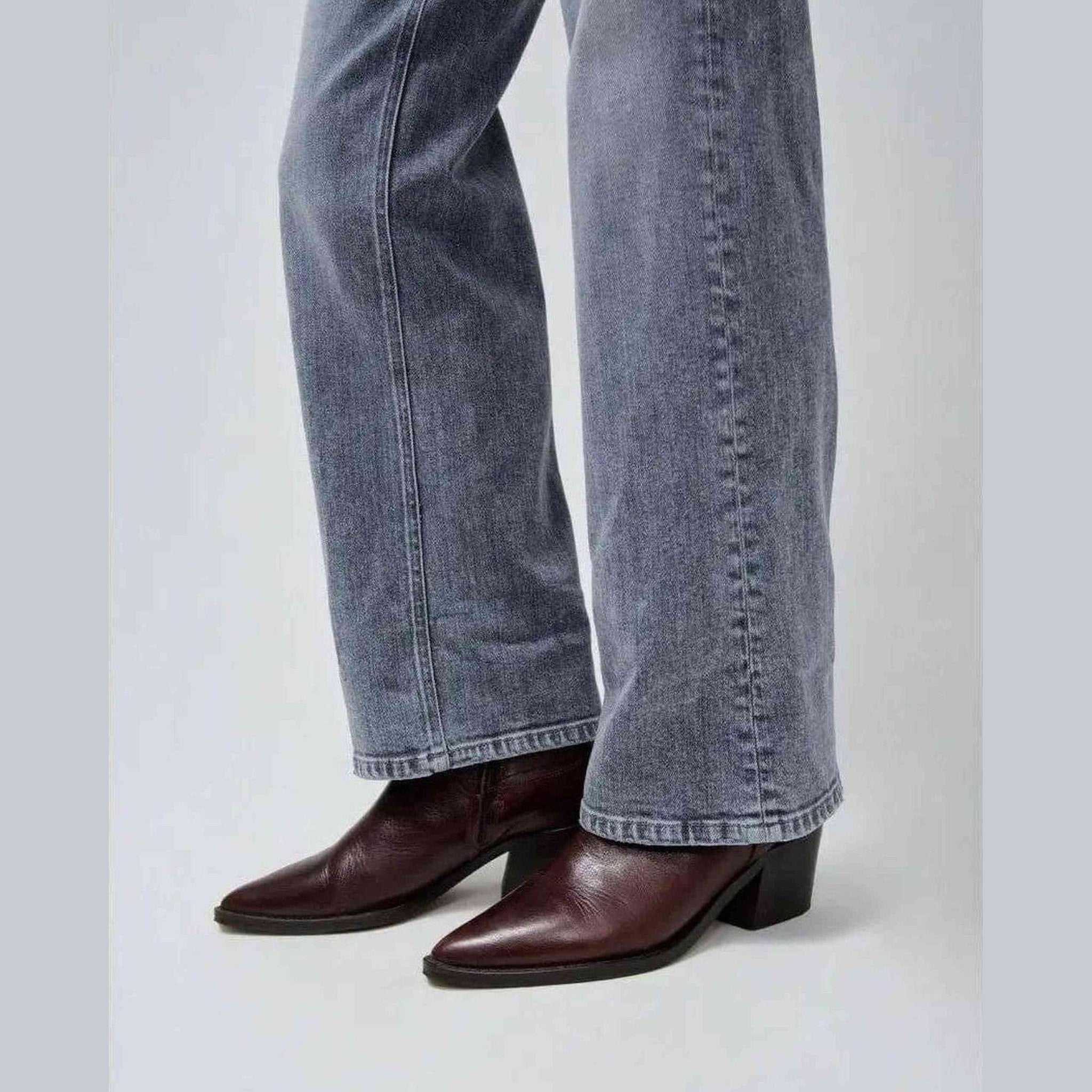 Women's Straight-Leg Jeans in Grey — Salsa Jeans, Made in Portugal | Maison Sarava Canada
